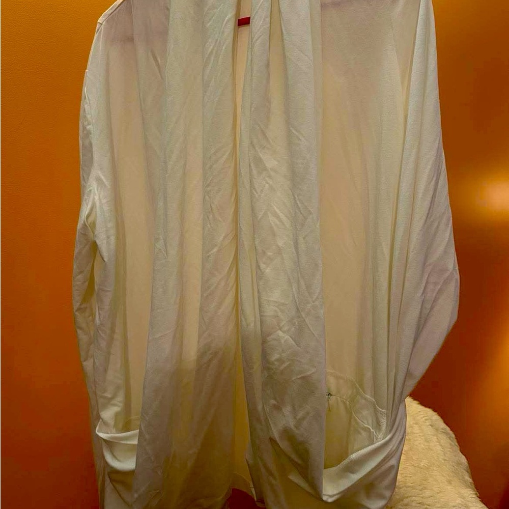 XL White Scotte Vest cardigan